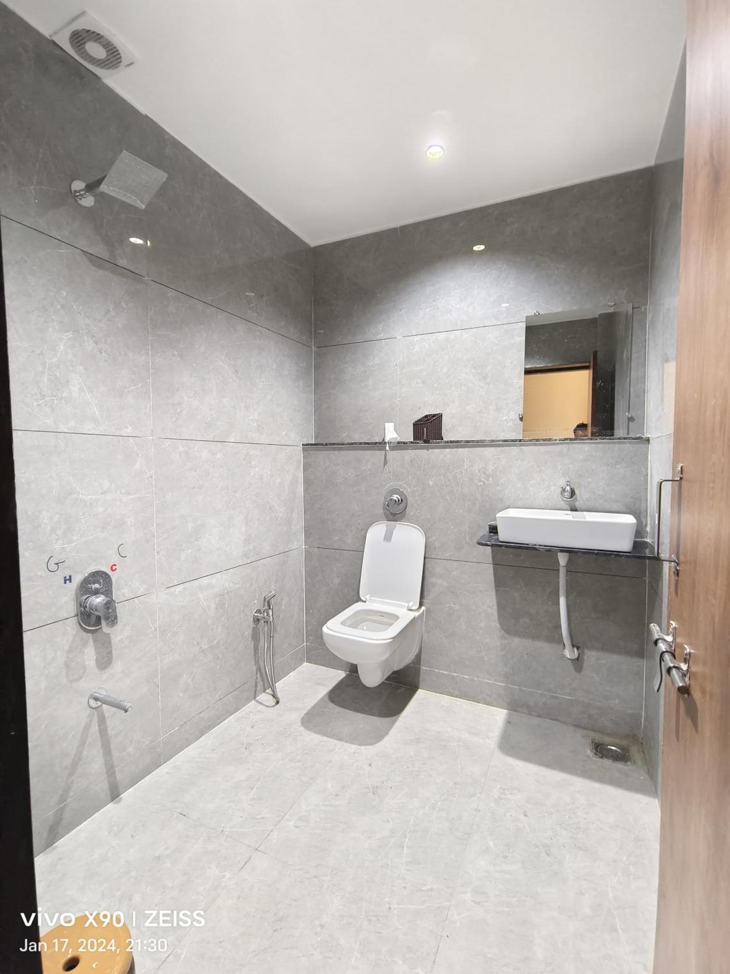 Hotel The Grand Khodiyar Visnagar Bagian luar foto