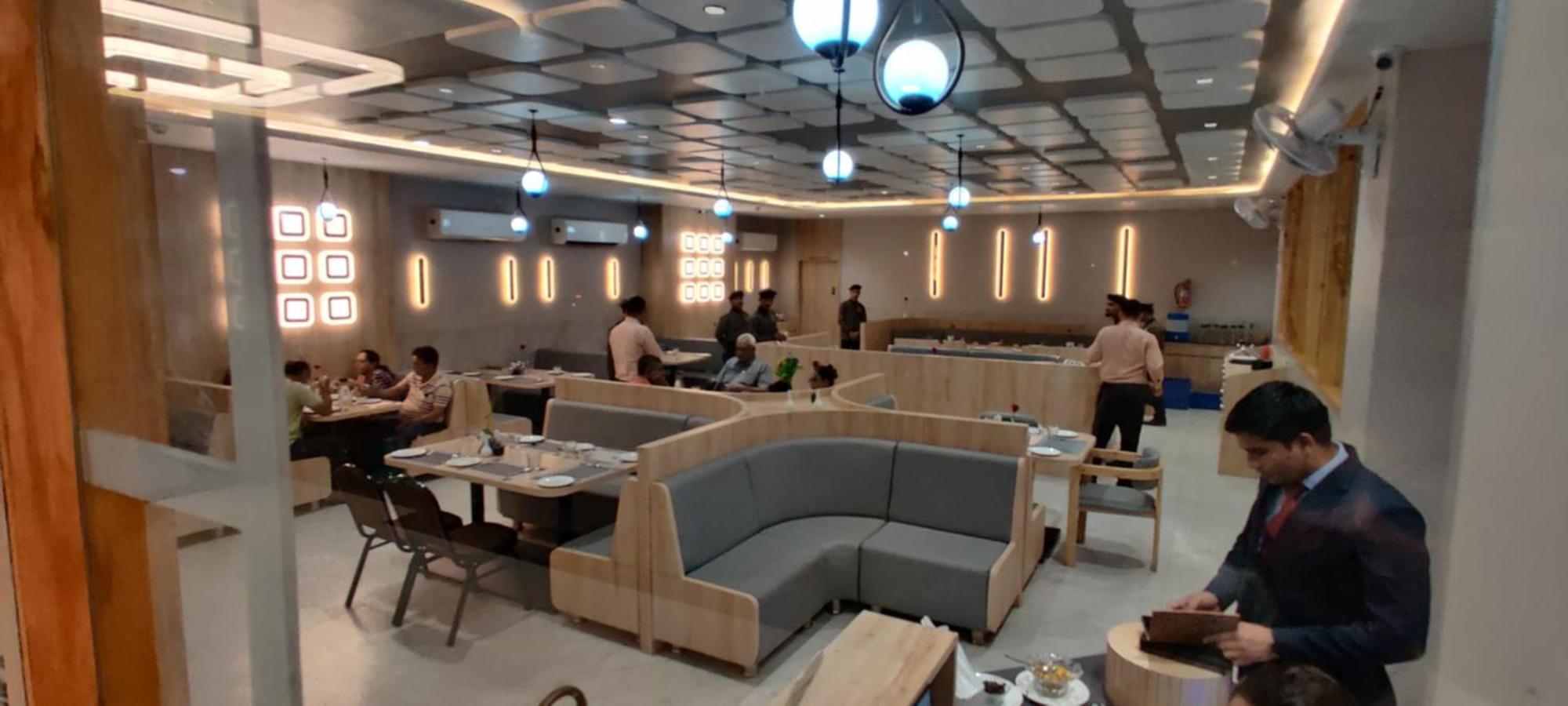 Hotel The Grand Khodiyar Visnagar Bagian luar foto
